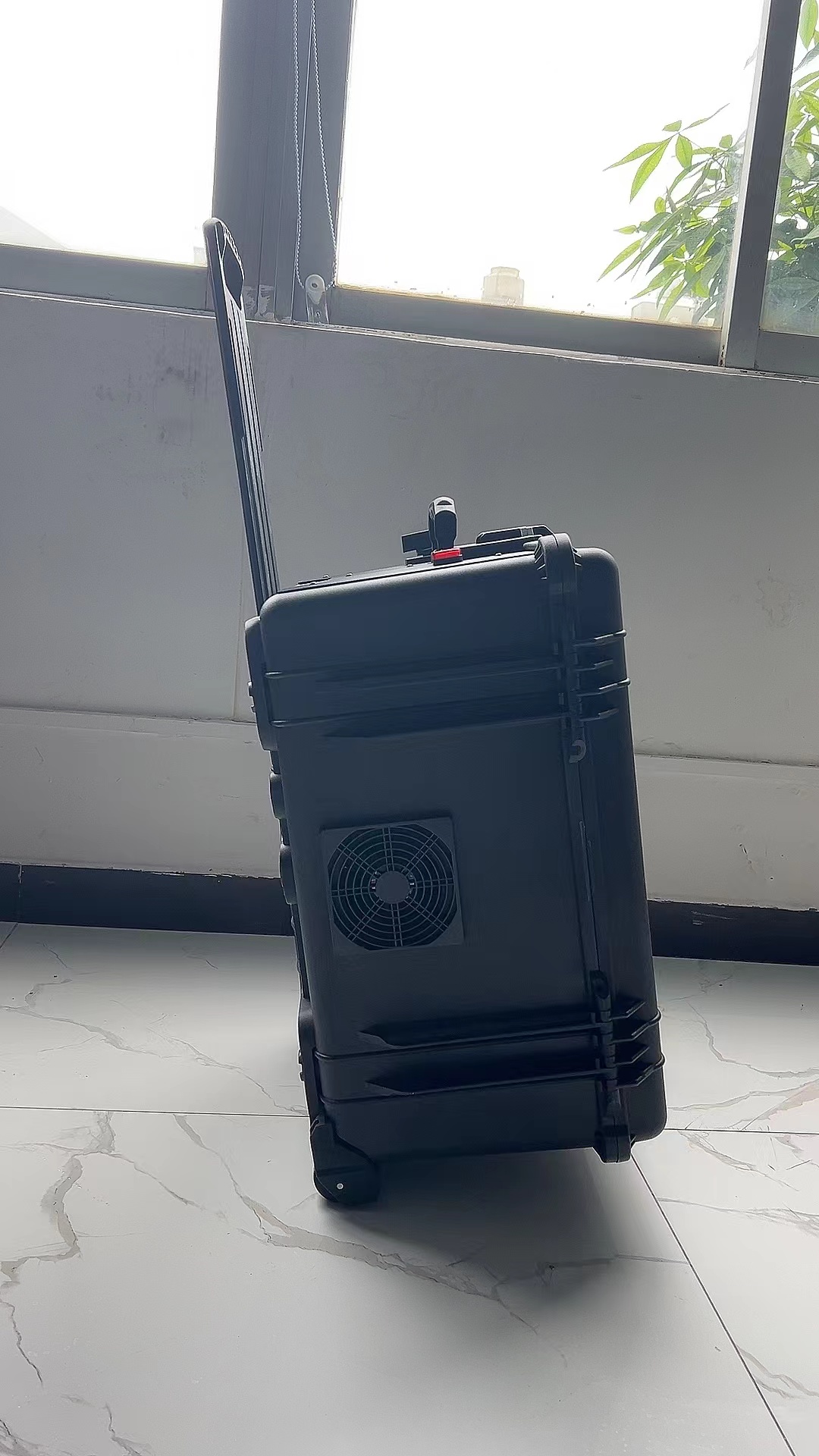 临城镇手拉箱型移动通信干扰器